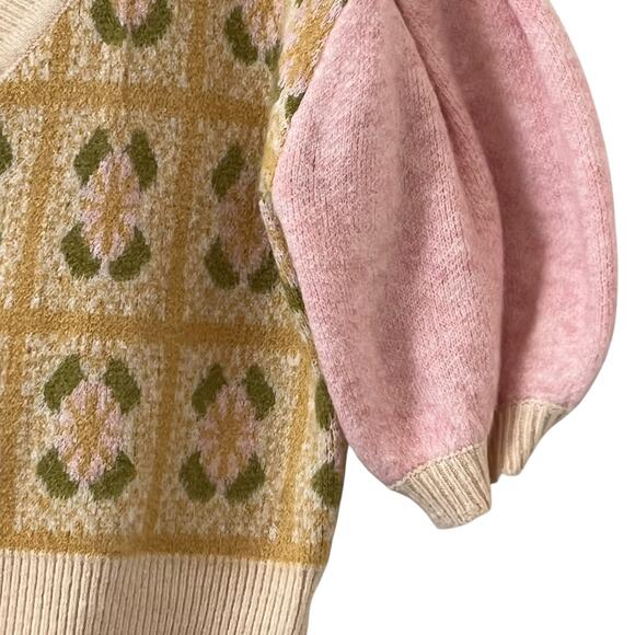 Seen And Be Seen Puffed Short Sleeve Cropped Jacquard Cardigan Sweater S… - Picture 4 of 10